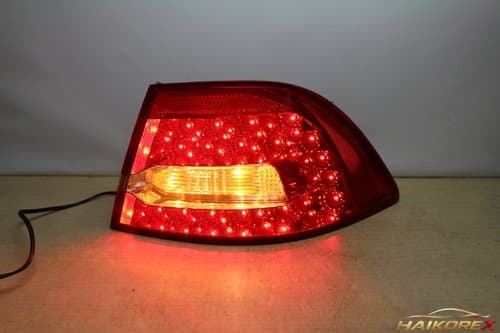 Задний фонарь LED Roche Innovation (пассажирская сторона, внешний)