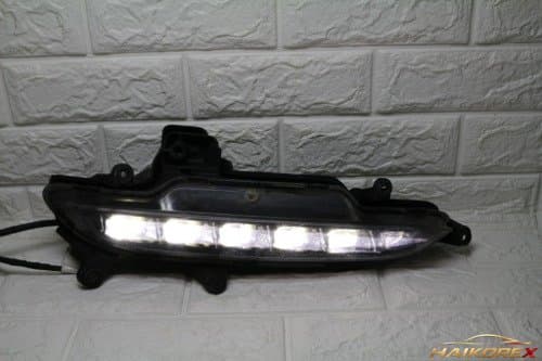 Противотуманная фара LED Genesis DH со стороны водителя