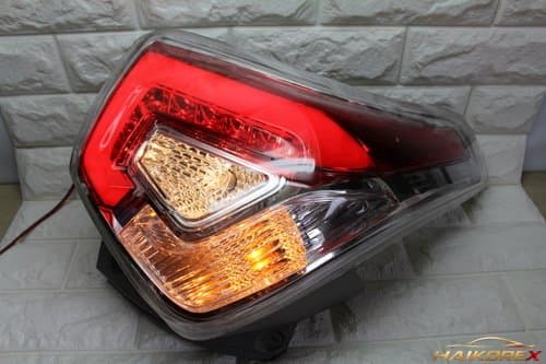 Задний фонарь Tivoli водителя 83601-35000