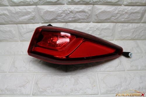 LED задний фонарь Kona правый наружный 92402-J9100, 92402J9100 (трещина)