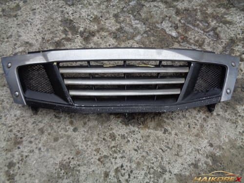 Решетка радиатора Rexton (79450-08000) класс C
