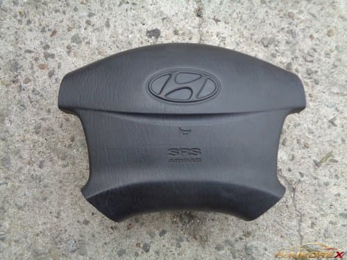 Модуль подушки безопасности водителя Hyundai Grandeur XG старого образца (черный)