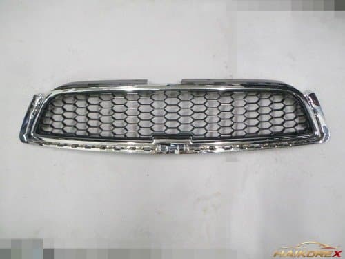 Решетка радиатора верхняя Captiva 95379261 2013-2015
