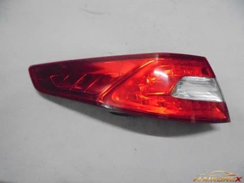 Задний фонарь K5 комбинированный LED 5контактов водительский 924012T100 старый образец 10-13