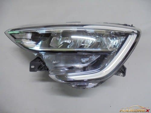Фара передняя LED XM3 7-контактная, водительская сторона 260605314R (низкая)