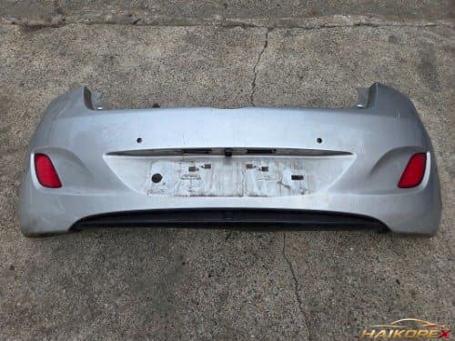 Накладка заднего бампера Hyundai i30 86611A5000 (датчик 4 отверстия) 5-дверный хэтчбек
