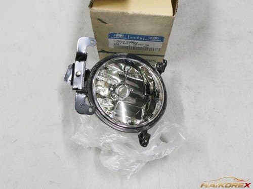 Противотуманная фара бампера Verna (foglamp) - правая сторона (9220225500), неиспользованная