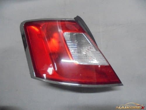 Задний фонарь Ford Taurus 6 поколение комбинированный со стороны водителя AG1313405B (тип с молдингом)