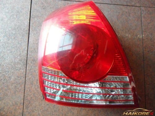Задний фонарь Elantra XD (новый тип) со стороны водителя C-класс