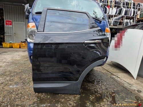Дверь задняя правая (водителя) Hyundai Santa Fe DM с шторкой