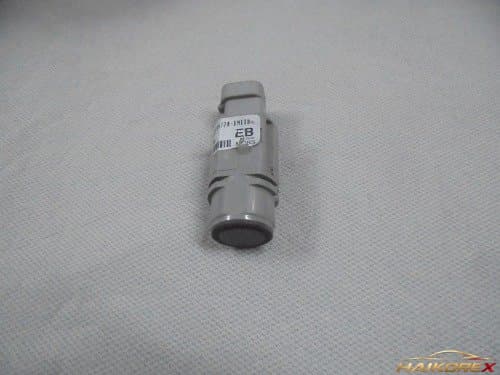 Датчик ультразвуковой парковки (сенсор BWS) боковой Kia Forte 957201M110EB