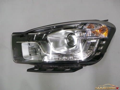 Фара передняя левая HID 8-контактная для Ssangyong Korando C 15-16