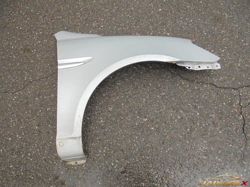 Передний брызговик (крыло) Hyundai Verna - правый (пассажирский)