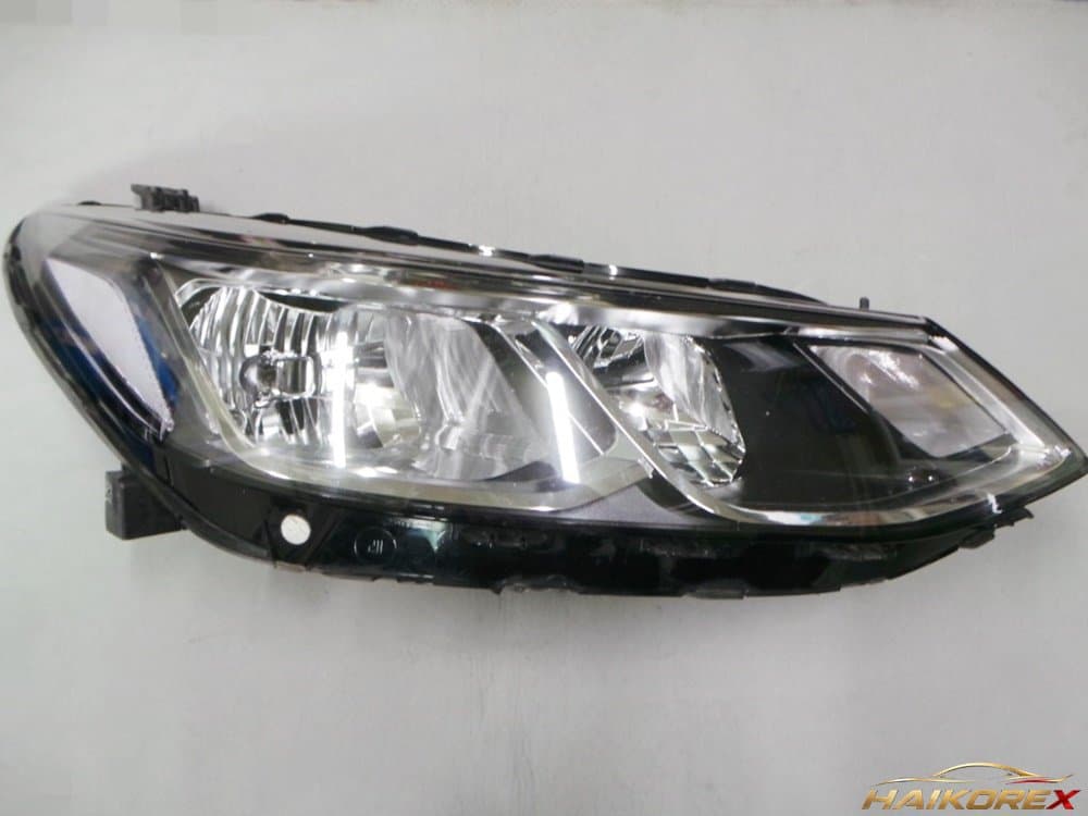 Передняя фара правая (9-контактная) для Chevrolet Cruze Light 84301887