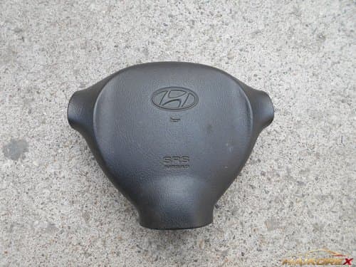 Подушка безопасности водителя Hyundai Santa Fe 5690026500 (новая модель, 2005)