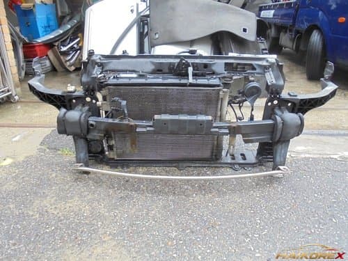 Панель поддержки радиатора с радиатором, конденсатором и вентилятором Hyundai Veloster (бензин, механика) 2012 г. (модифицированная рейка)