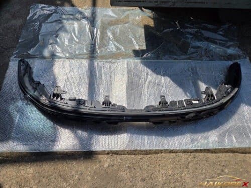Лампа центральная позиционная дневного света Hyundai Granzer GN7 92209N1100 (система welcome light)