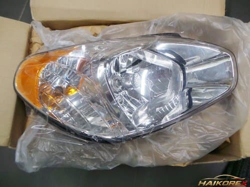 Фара передняя правая Hyundai Verna новое поколение 921021E001