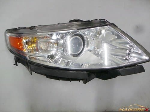 Фара передняя правая HID Lincoln MKS 8A5313005