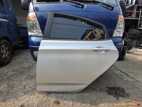 Дверь задняя левая (водительская) Hyundai Accent (RB) седан 4-дверный