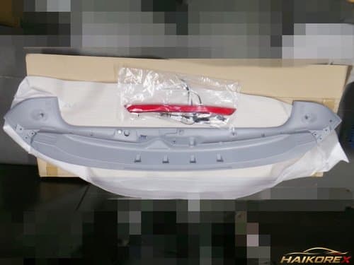 Спойлер двери (задней) Carnival 4-го поколения KA4 87210R0000, неиспользованный