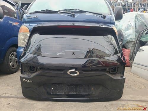 Задняя дверь/люк багажника Renault QM6 New со спойлером, класс B (вмятины, царапины)