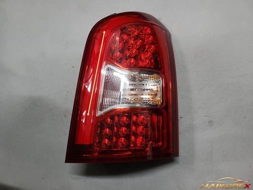 Задний фонарь комбинированный Rexton W правый 8360208C00 класс C (люминесцентный дефект) для запчастей
