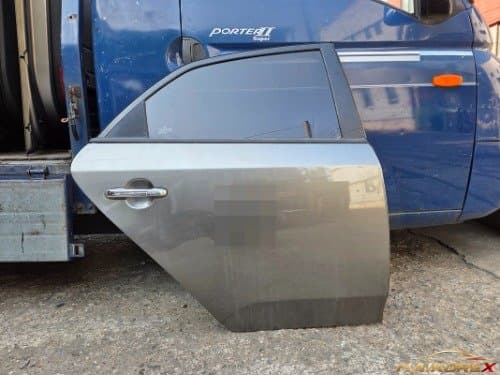 Дверь Kia Forte задняя правая (пассажирская) 770041M000