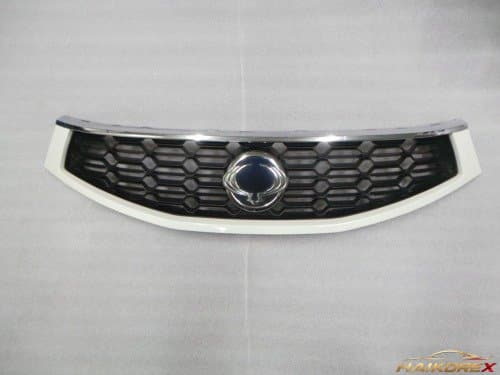 Решётка радиатора Ssangyong New Korando C 7875134300 (2013 год 7 месяц и позже) Класс B