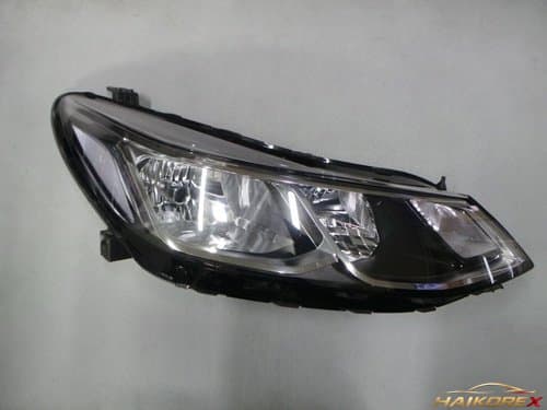 Фара передняя (головной свет) Chevrolet Cruze New Light 9-контактная галогеновая правая (пассажирская сторона) 84346658