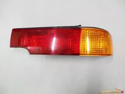 Фонарь задний в сборе (комбинированный) Hyundai Dynasty старый образец, правый (пассажирский) 9240237700 C-класс (с трещиной)