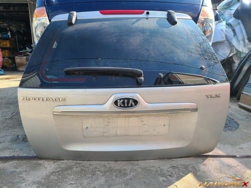 Дверь задняя (люк багажника) Kia Sportage 737001F011 2007-2010, рестайлинг, 2008 год выпуска (удлиненная панель номера)