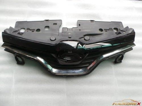 Решетка радиатора QM3 623104355R с молдингом 620785099R и кронштейном/корпусом 620365123R