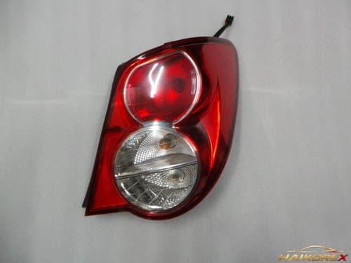 Задний комбинированный фонарь (габарит+стоп) Chevrolet Aveo правый 96830974 для 4-дверного седана