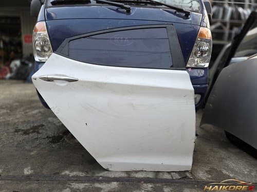 Дверь задняя правая Hyundai Elantra MD