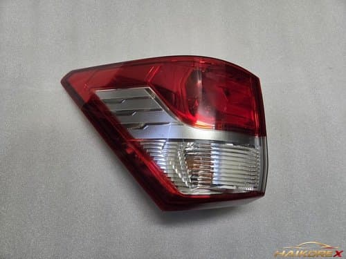 Задний фонарь комбинированный левый Ssangyong Korando Turismo 8360121500