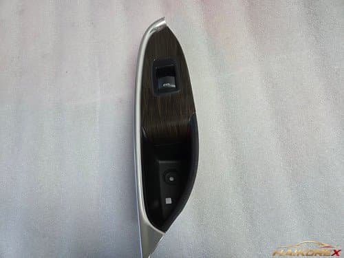 Переключатель стеклоподъемника на двери Chevrolet Malibu (All New/The New) - пассажирская сторона P84099086 P23326283 (с крышкой)