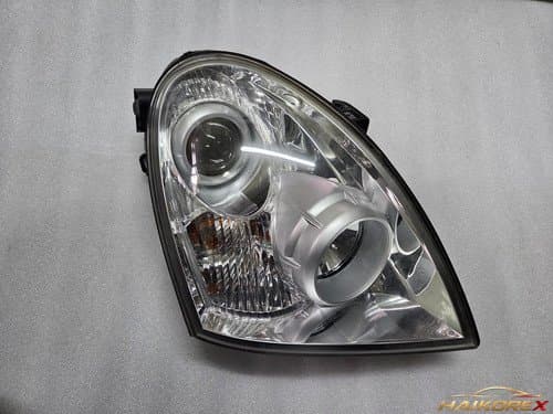 Фара передняя правая Rexton 2 Light, галоген, 3 контакта, номер 8310208B03, состояние B