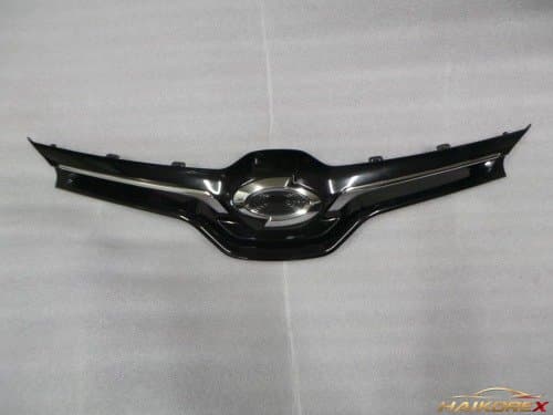 Решетка радиатора Renault SM3 Neo (L38) 623104081R, класс B (с царапинами)