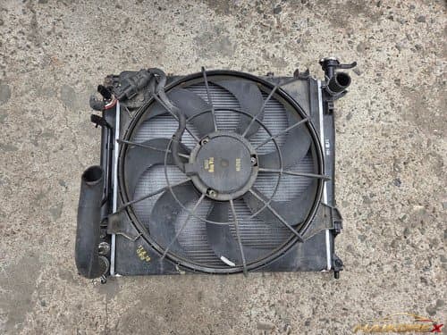 Радиатор + вентилятор Sorento R 253802P500 (дизель автомат)