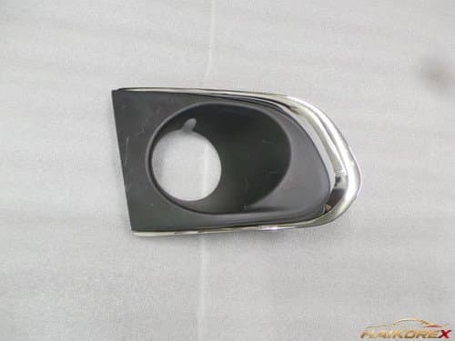 Крышка противотуманной фары бампера Chevrolet Tracks правая 95015922 класс B (царапины)