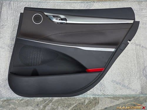 Накладка дверная задняя, сторона пассажира Hyundai Grandeur IG (2020)