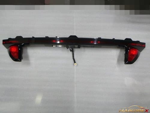 Задний фонарь комбинированный Hyundai Tucson NX4 белый финишер (центральный) 92403N9540