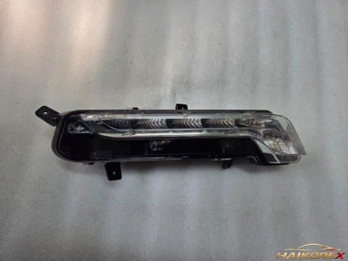 Передний бампер Chevrolet Impala с дневными ходовыми огнями DRL, пассажирская сторона P22931248