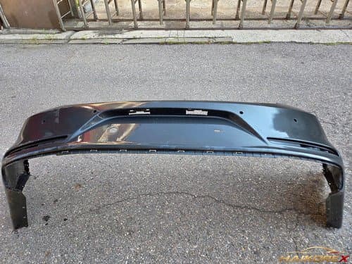 Накладка верхней части заднего бампера Hyundai Grandeur IG 86610G8000 86611G8000 (4 отверстия под датчик)