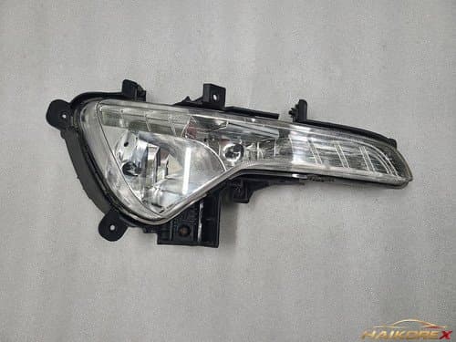 Противотуманная фара переднего бампера Sportage R правая 922023W200 (с угловой лампой) 10-13 B-класс