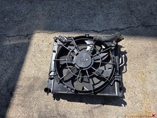 Комплект радиатор + конденсатор + вентилятор для Sportage R (дизель 2.0 механика)