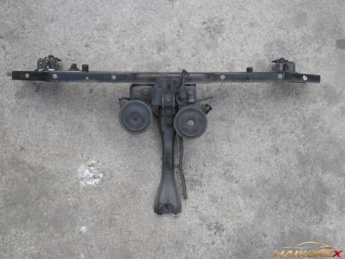 Радиаторная опора центральная Hyundai Sonata EF (8419038000)