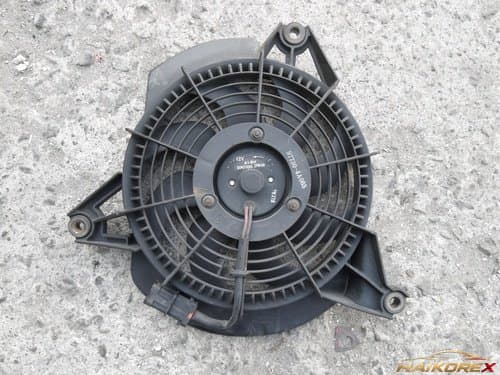 Конденсатор кондиционера Hyundai H350 (Starex) правый (пассажирский) 977304A065