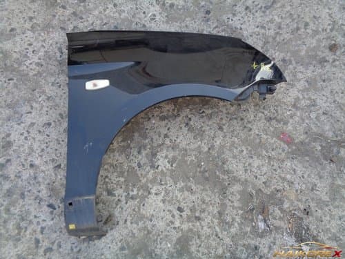Переднее крыло Daewoo Matiz правое (со стороны пассажира) с сигналом и обшивкой